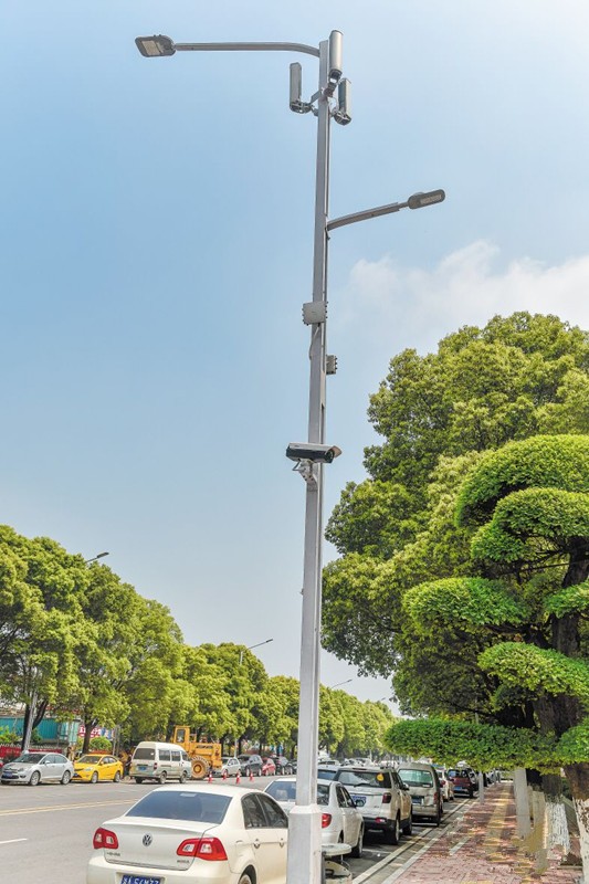 湖南(nan)首條(tiao)“智慧炤明路”亮相長沙隆(long)平高科技園
